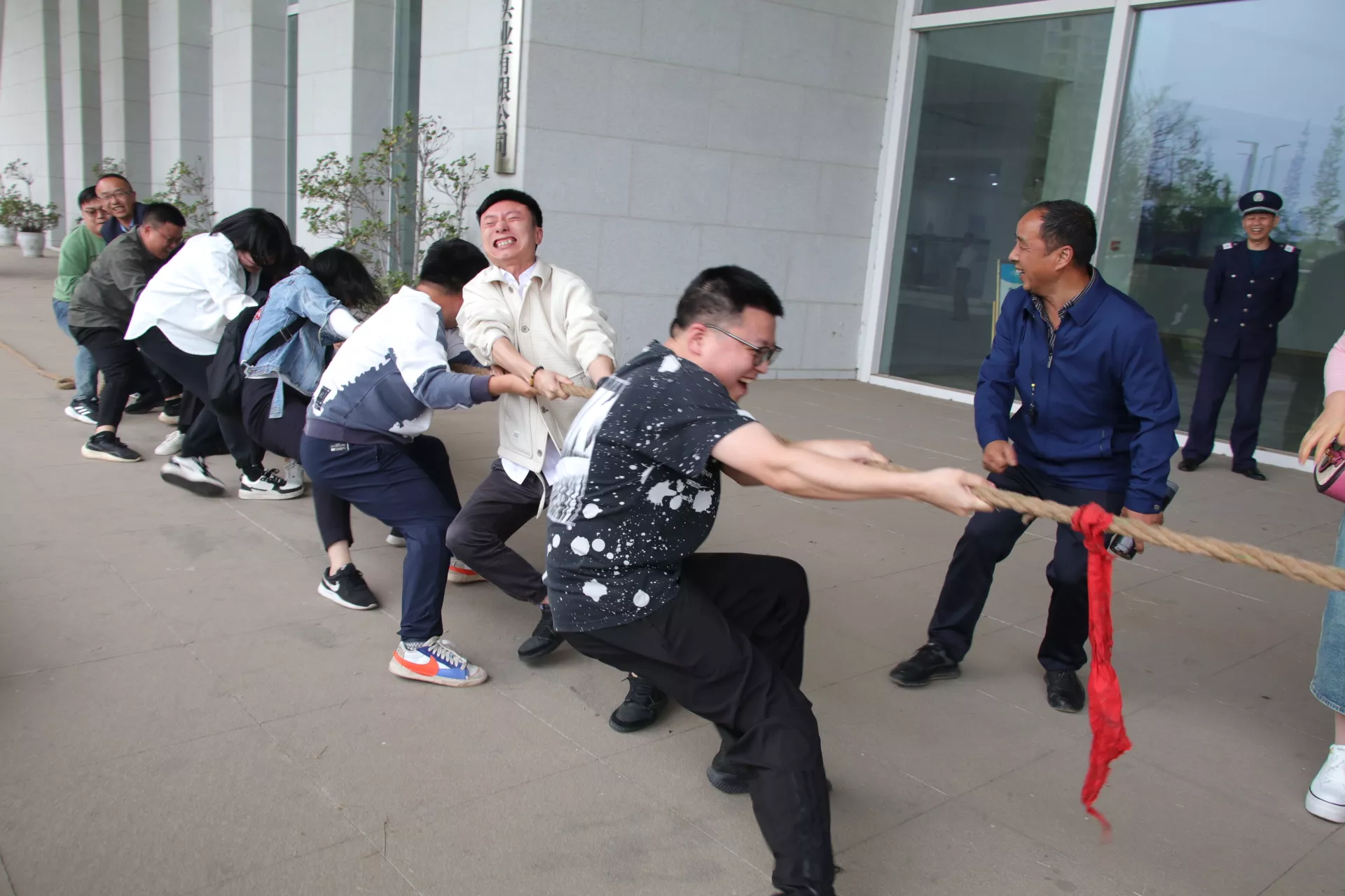 拔河比赛